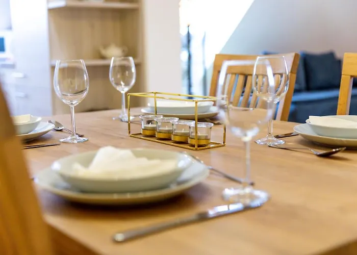 Apartmán Moderne Dachgeschosswohnung - Parkplatz - Waschmaschine *